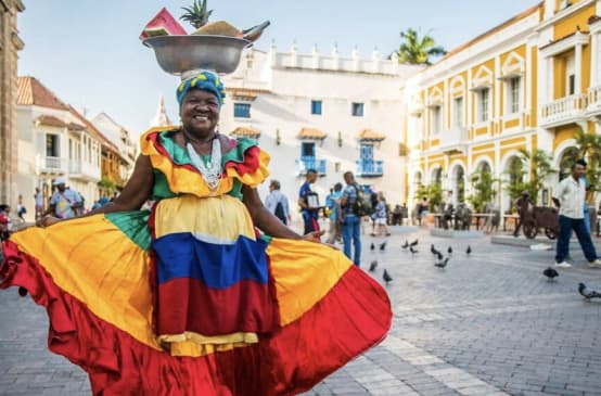 Thumbnail Image people and culture will make you fall in love_Find real estate in Colombia