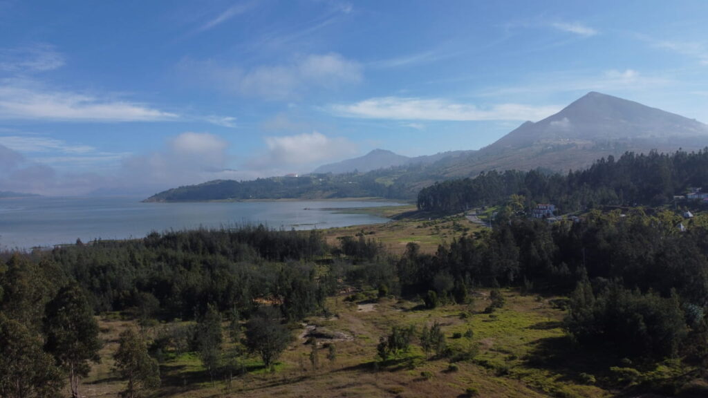 Thumbnail Image of Prime Lakeside Property in Guatavita 1 at Find real state in Colombia